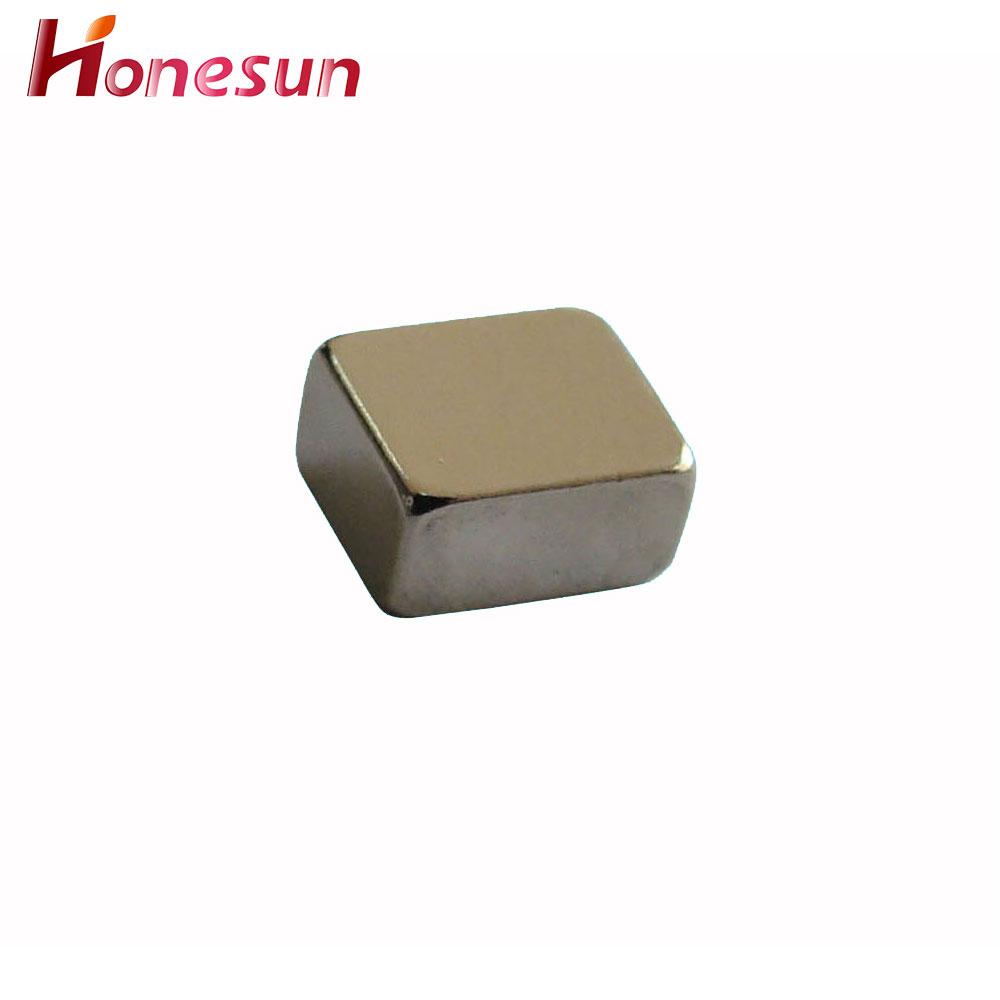 Customized Super Strong Sintered N52 Neodymium Magnet
