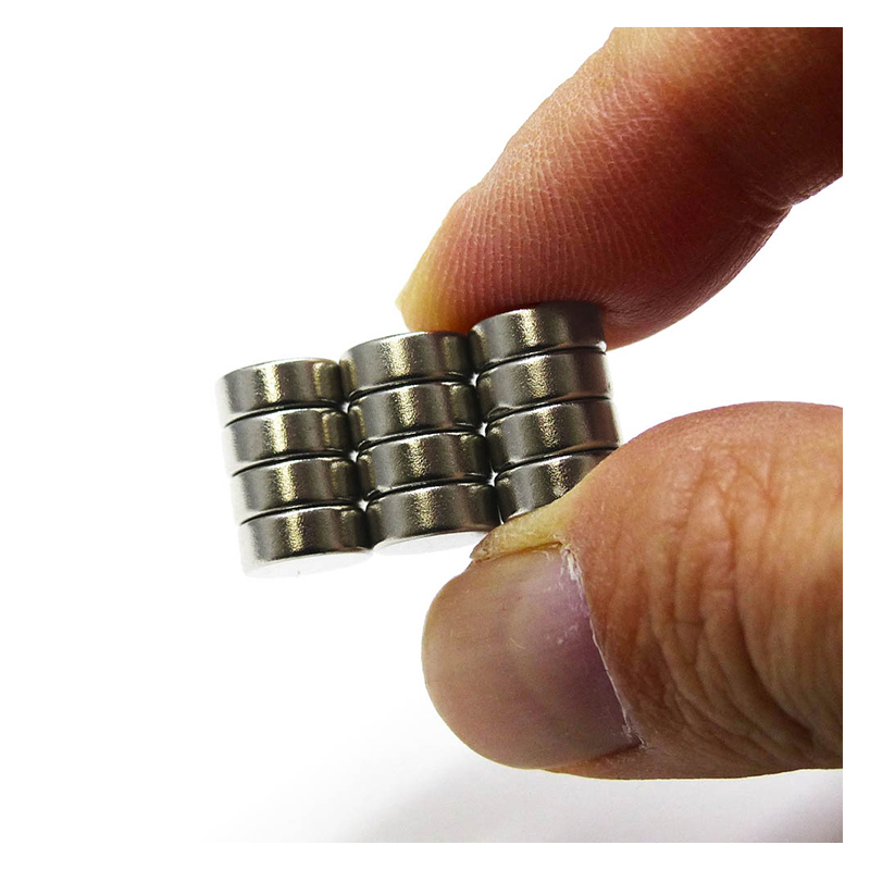 Small Custom Magnets N52 Round Magnet NdFeB Magnet Super Strong Magnet Neodymium Magnet Disc Magnet